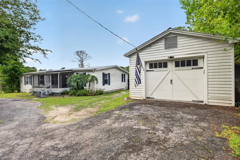 32439 Highland Lakes Rd, FL