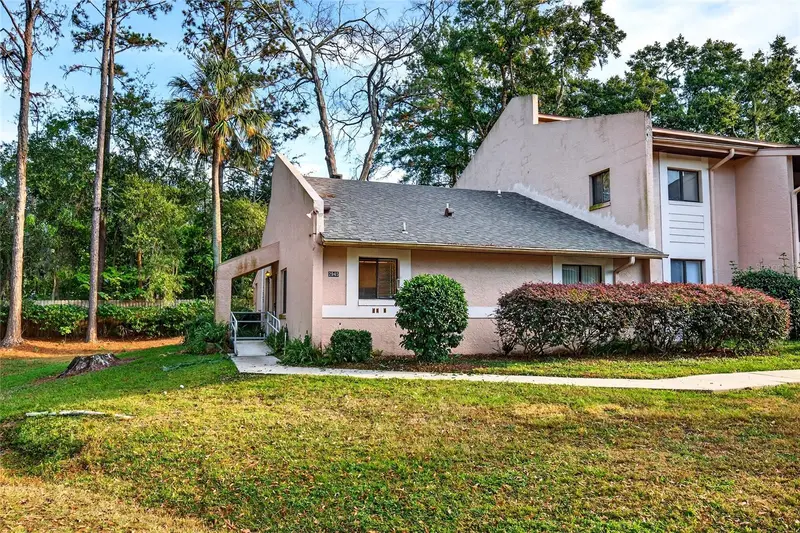 2945 Sw 32nd Ave #D6, FL