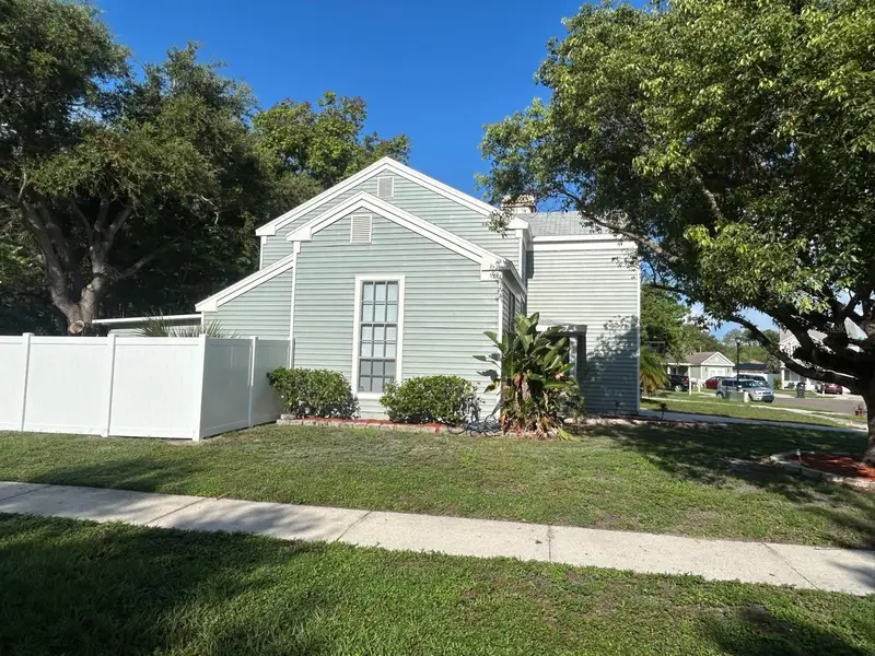 5102 Peachgreen Ct, FL