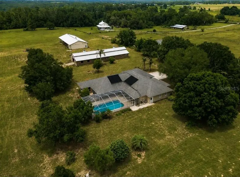 24087 Twister Ln, FL