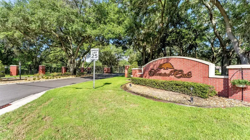 6923 Orianna Oaks Dr, FL