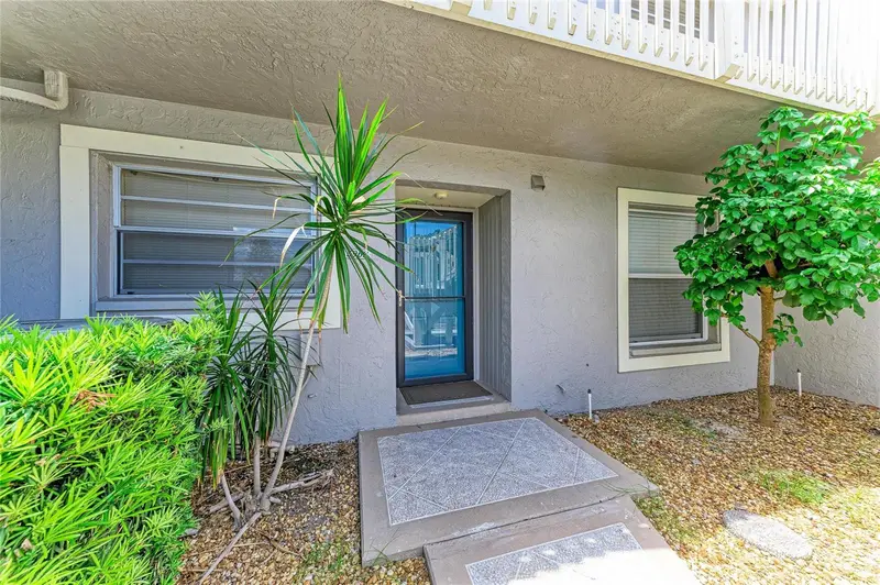 5962 7th Ave W, FL