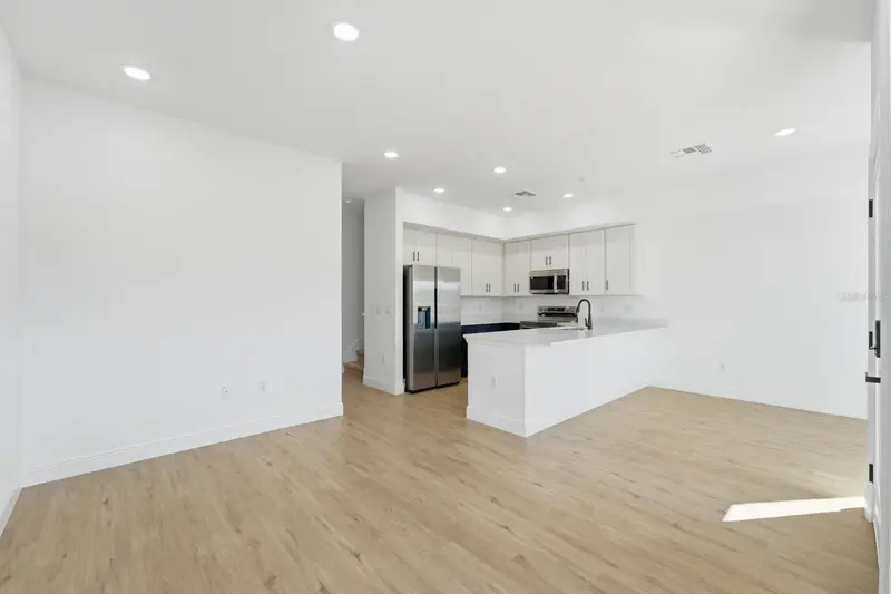 131 Tessie Ln, FL