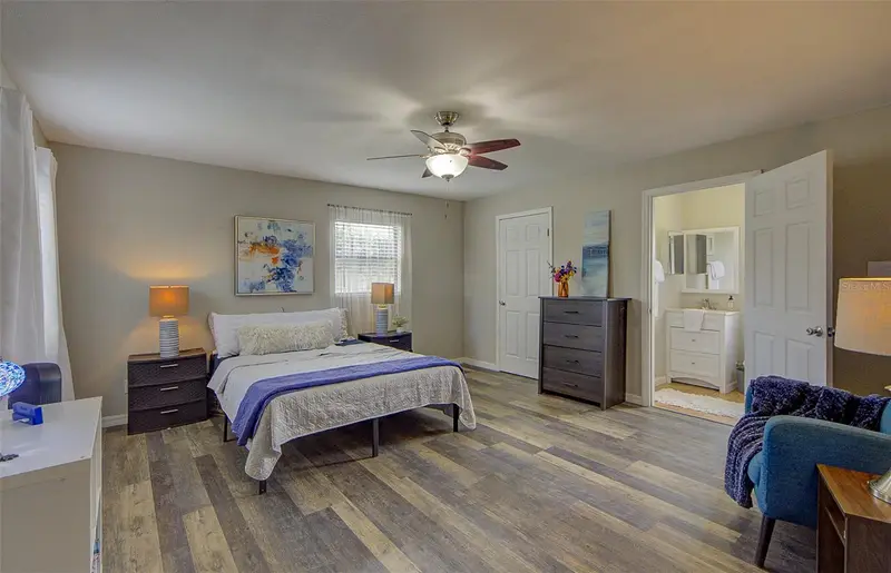 13222 Pine Creek Cir, FL