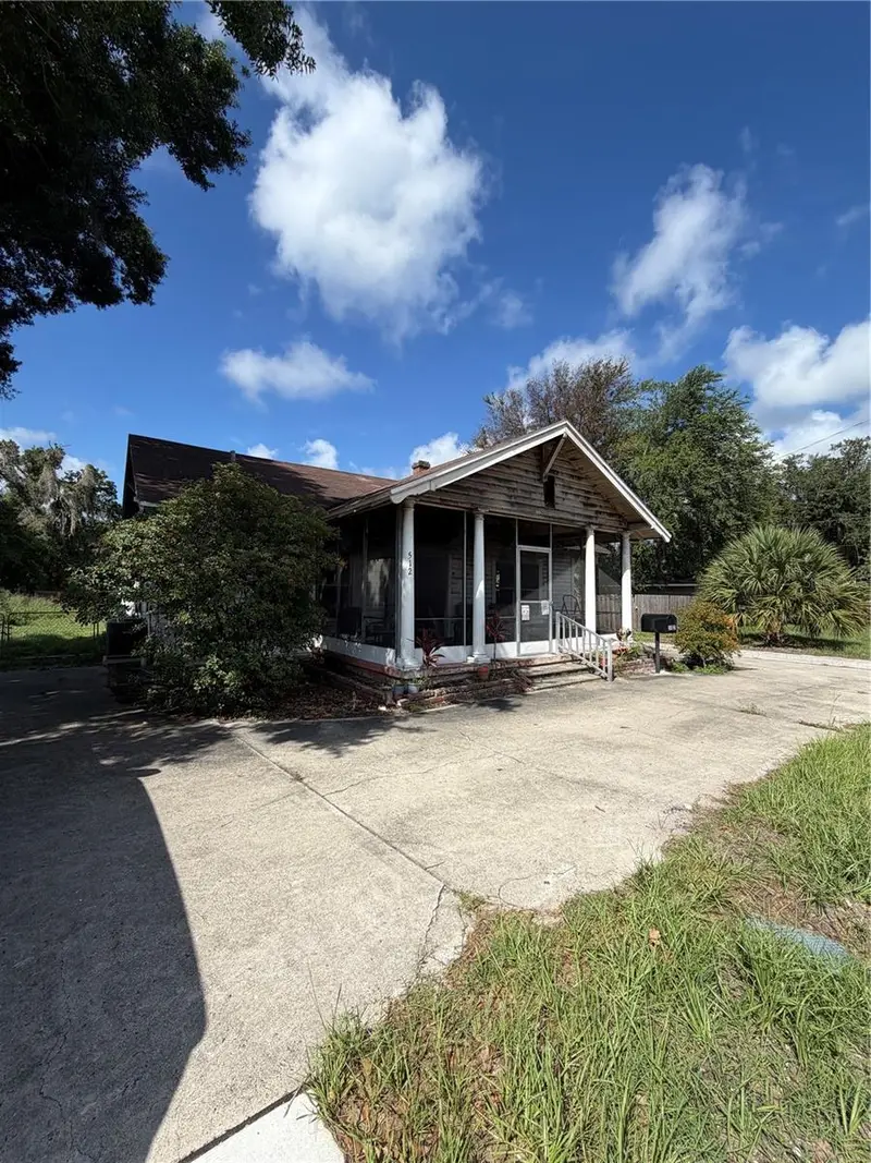 512 E Hickory St, FL