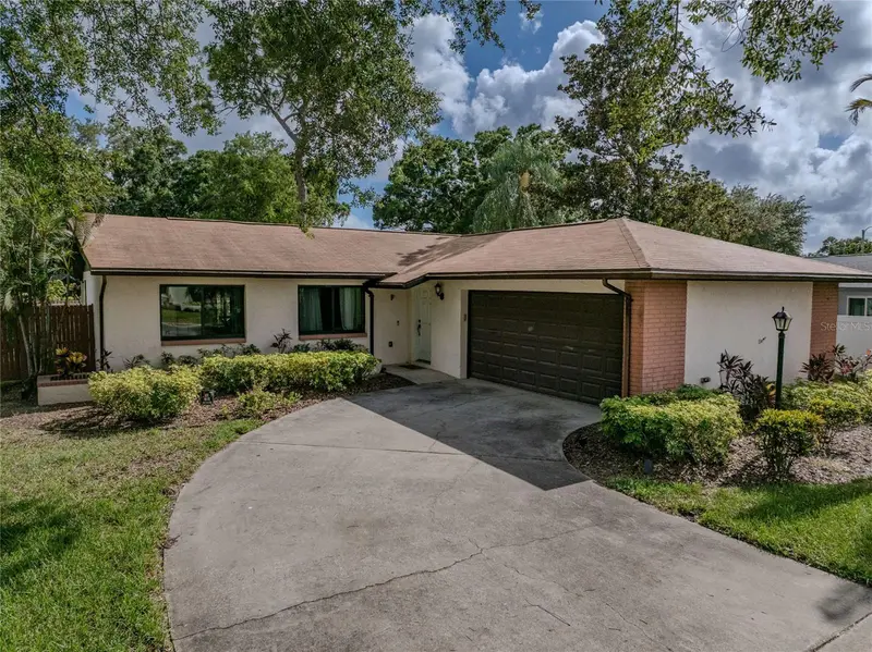 6960 Pinecrest Ln N, FL