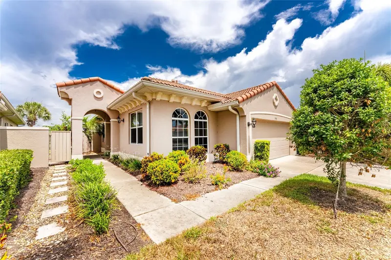 246 Mestre Pl, FL