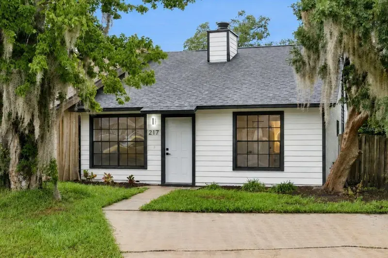 217 Lovell Ln, FL