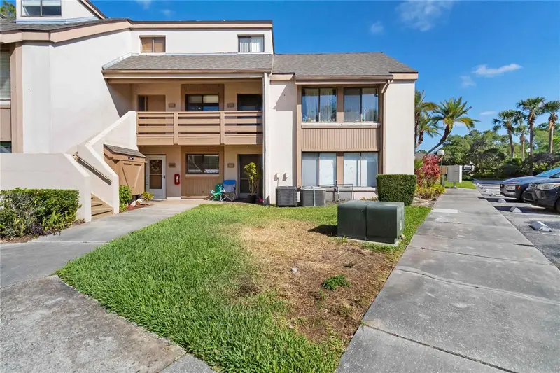 440 Orienta Point St, FL