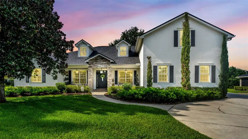 925 Ashton Oaks Cir, FL