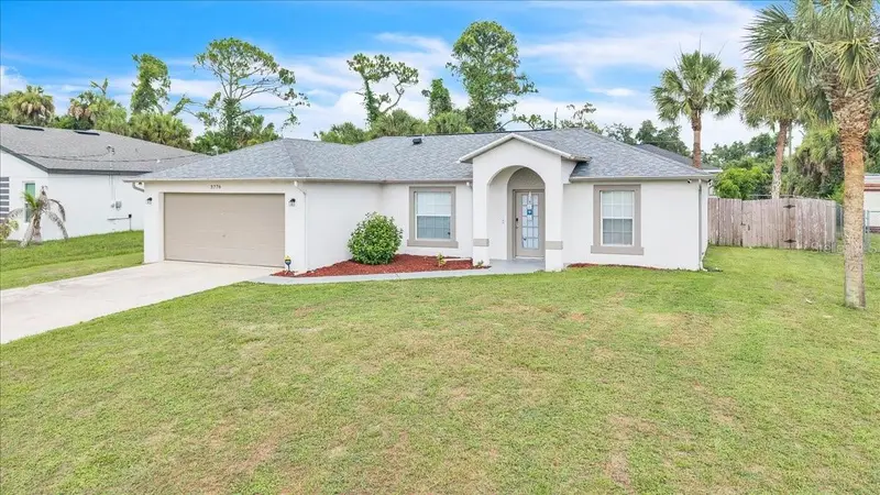 3776 Junction St, FL