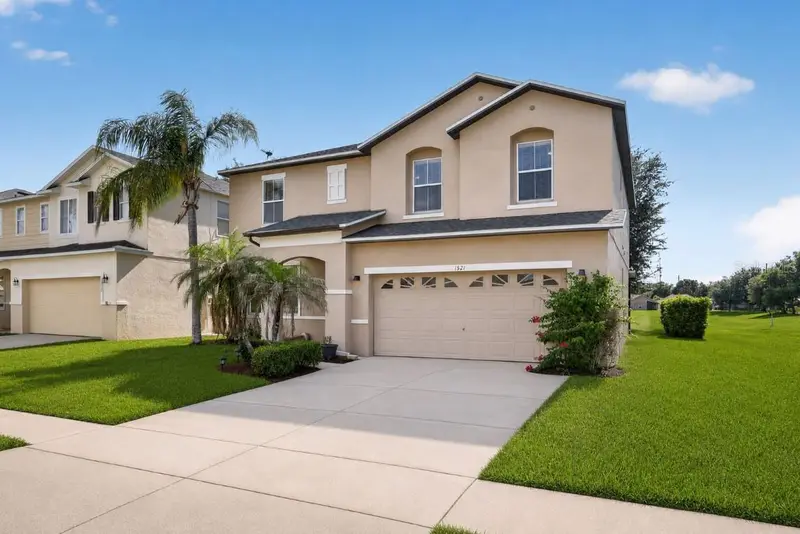 1521 Blue Sky Way, FL