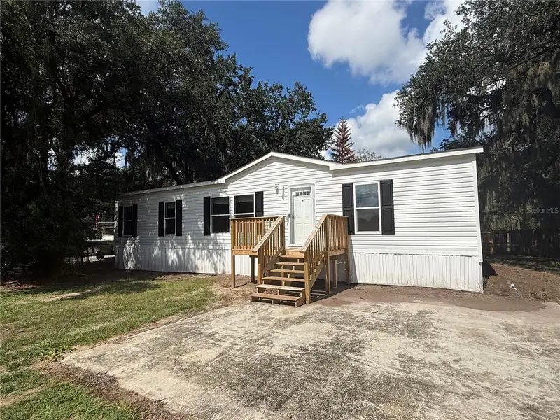 3320 Royal Oak Dr W, FL