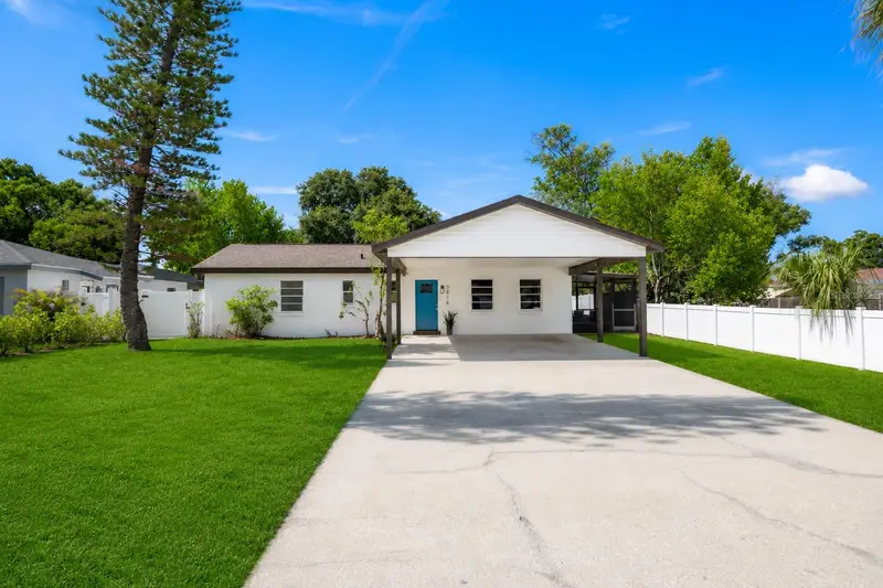 3816 W Paxton Ave, FL
