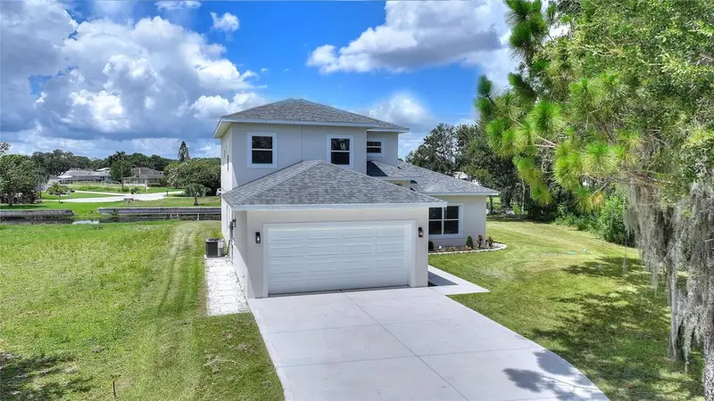 100 Tuomey Ct, FL