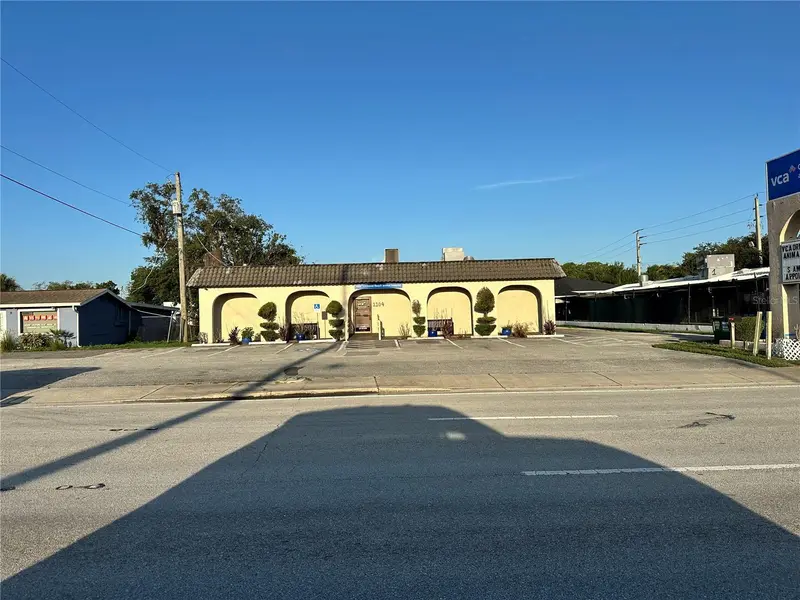 1104 S Nova Rd, FL