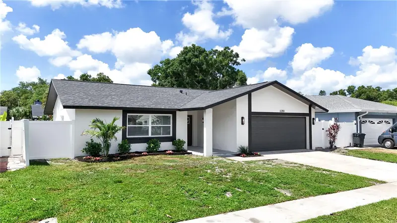6280 104th Ave N, FL