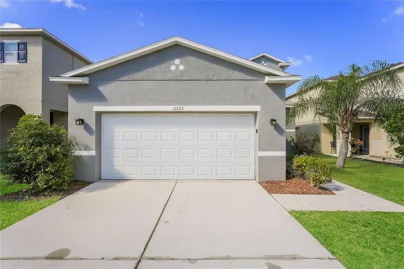 12125 Fox Bloom Ave, FL