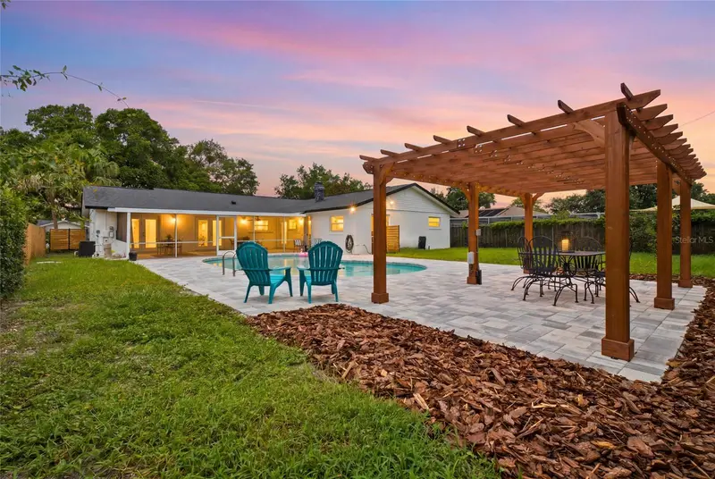 722 S Ranger Blvd, FL