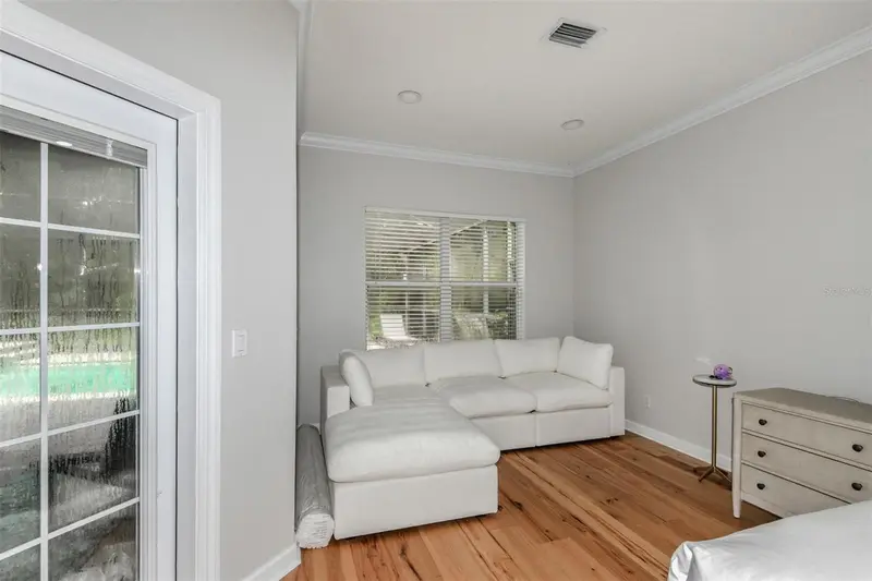 1350 N Circus Ter, FL