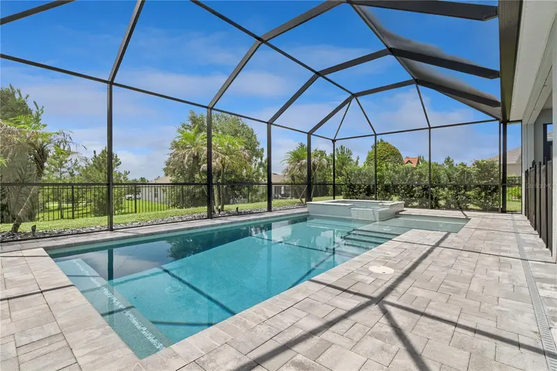 464 Wedgeworth Ln, FL