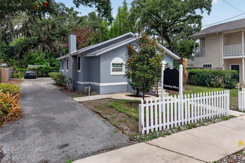 813 N Fern Creek Ave, FL