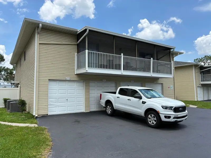 4361 Shadow Crest Pl #32-3, FL