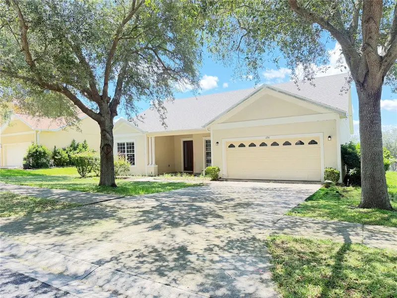 1751 Southern Oak Loop, FL
