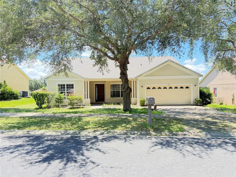 1751 Southern Oak Loop, FL