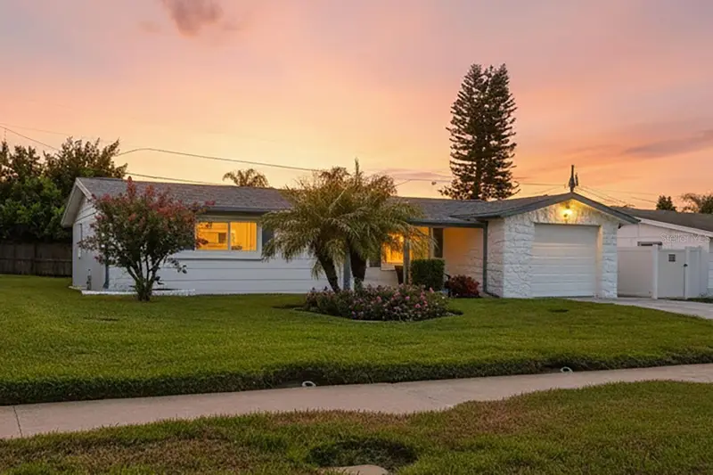 5109 Cardiff Dr, FL