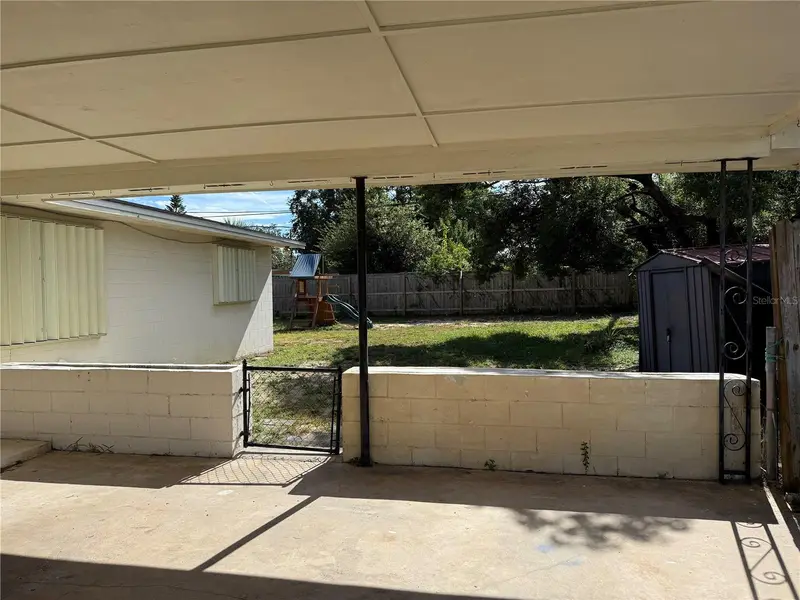 845 Edgewood Rd, FL
