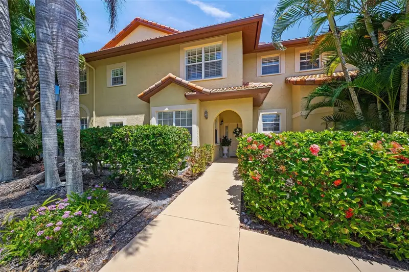 2251 Jessie Harbor Dr #2101, FL
