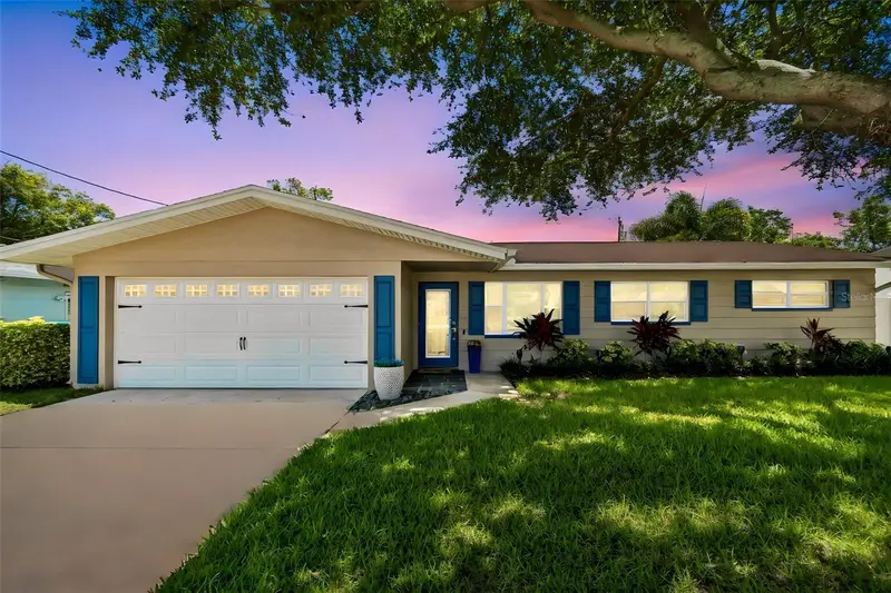 9045 Ridge Rd, FL
