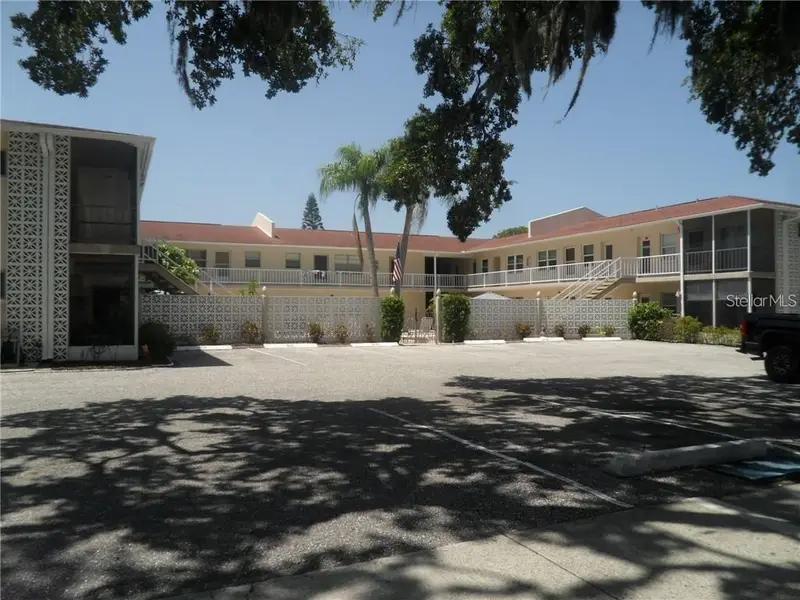 509 W Venice Ave #102, FL