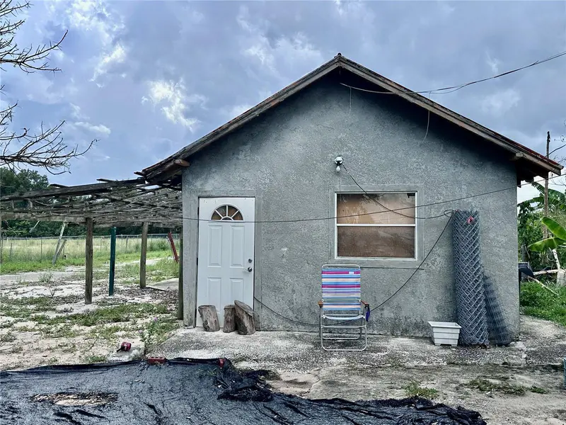 802 Scenic Hwy N, FL