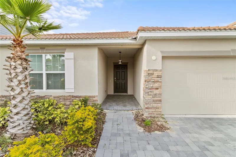 1154 Oak Bluff Dr, FL
