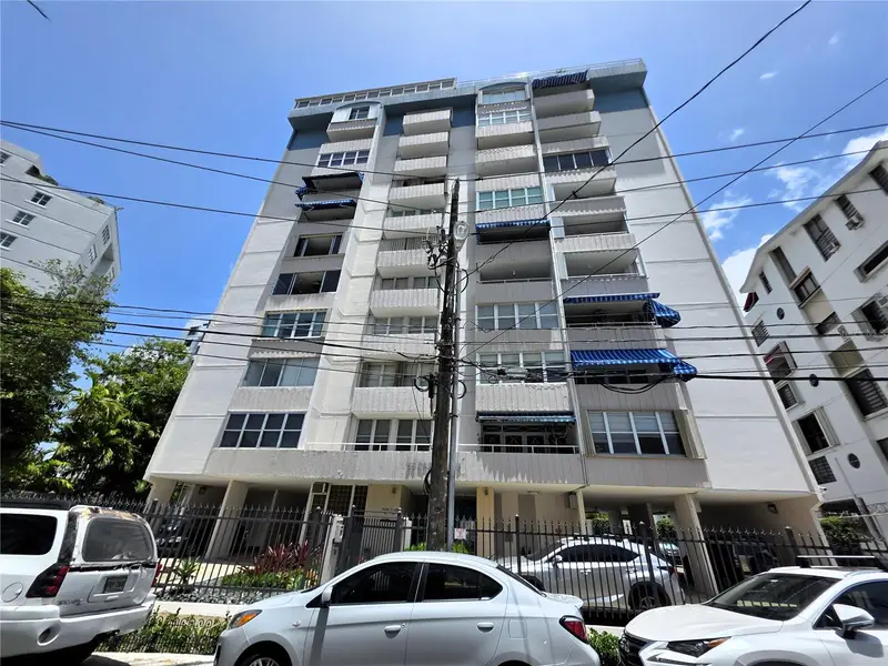 65 Calle Santiago Iglesias #802, PR