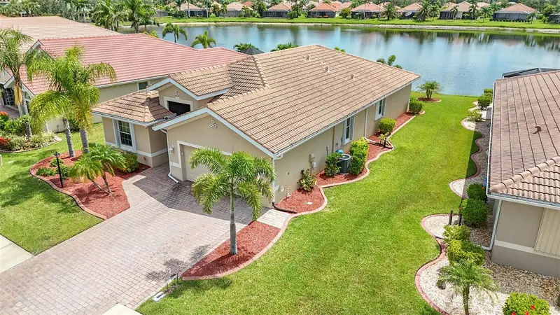 7416 Talon Bay Dr, FL