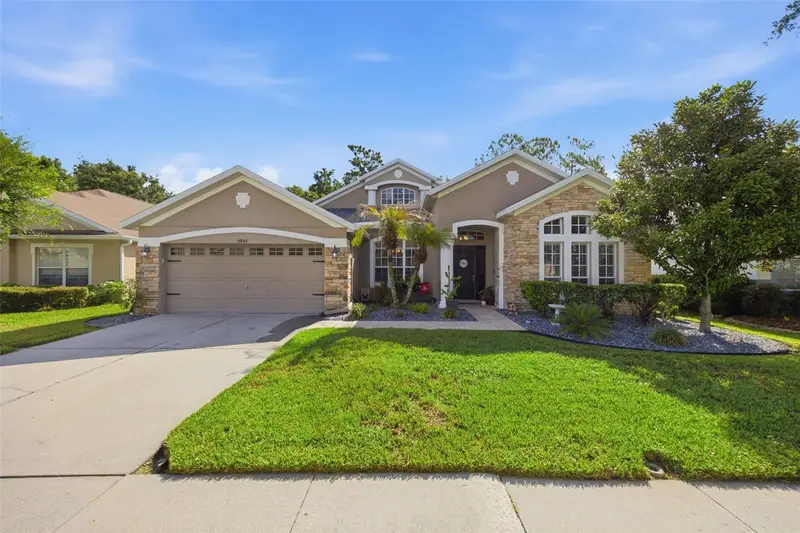 6846 Pine Springs, FL