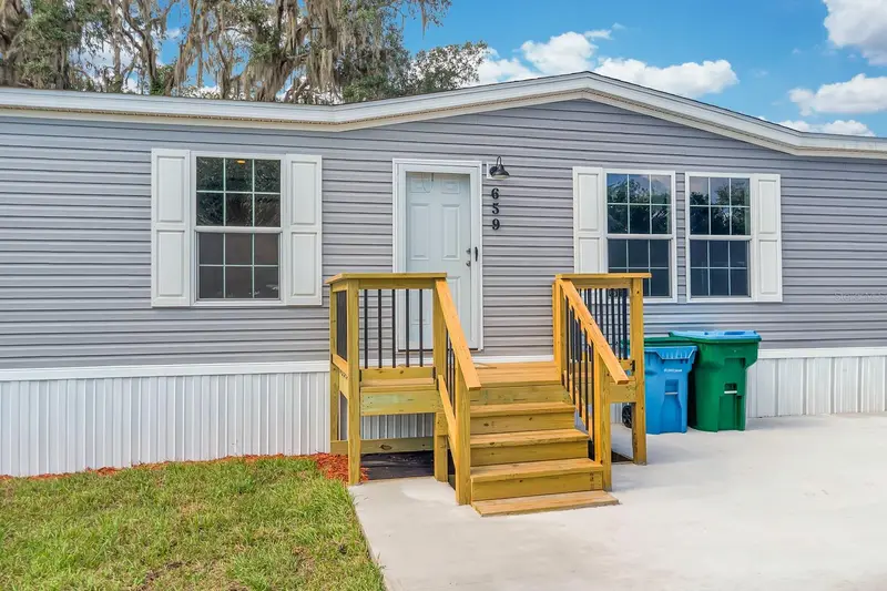 659 Alpine St, FL