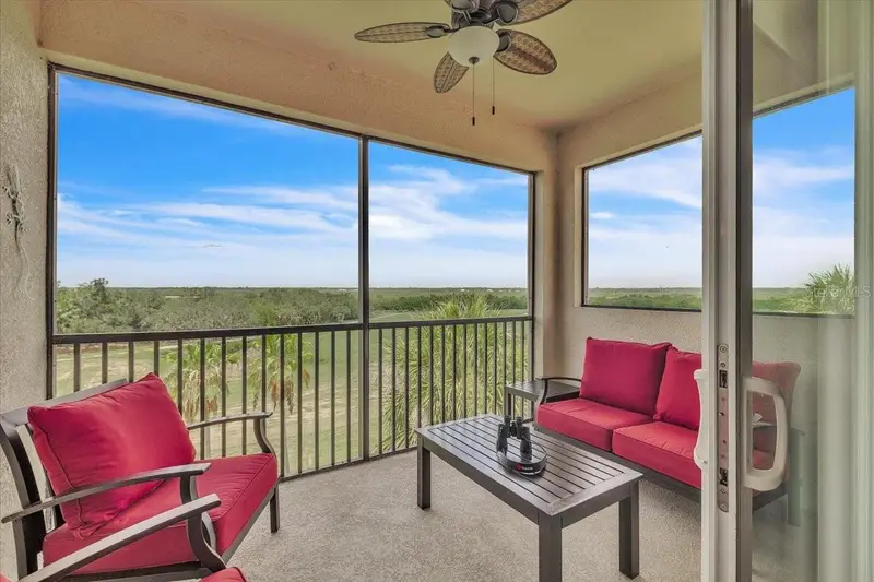 7607 Grand Estuary Trl #406, FL