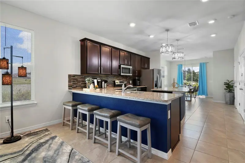 294 Aberdeen St, FL