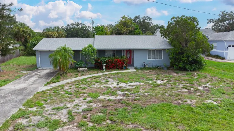 525 Hampton Ave Ne, FL