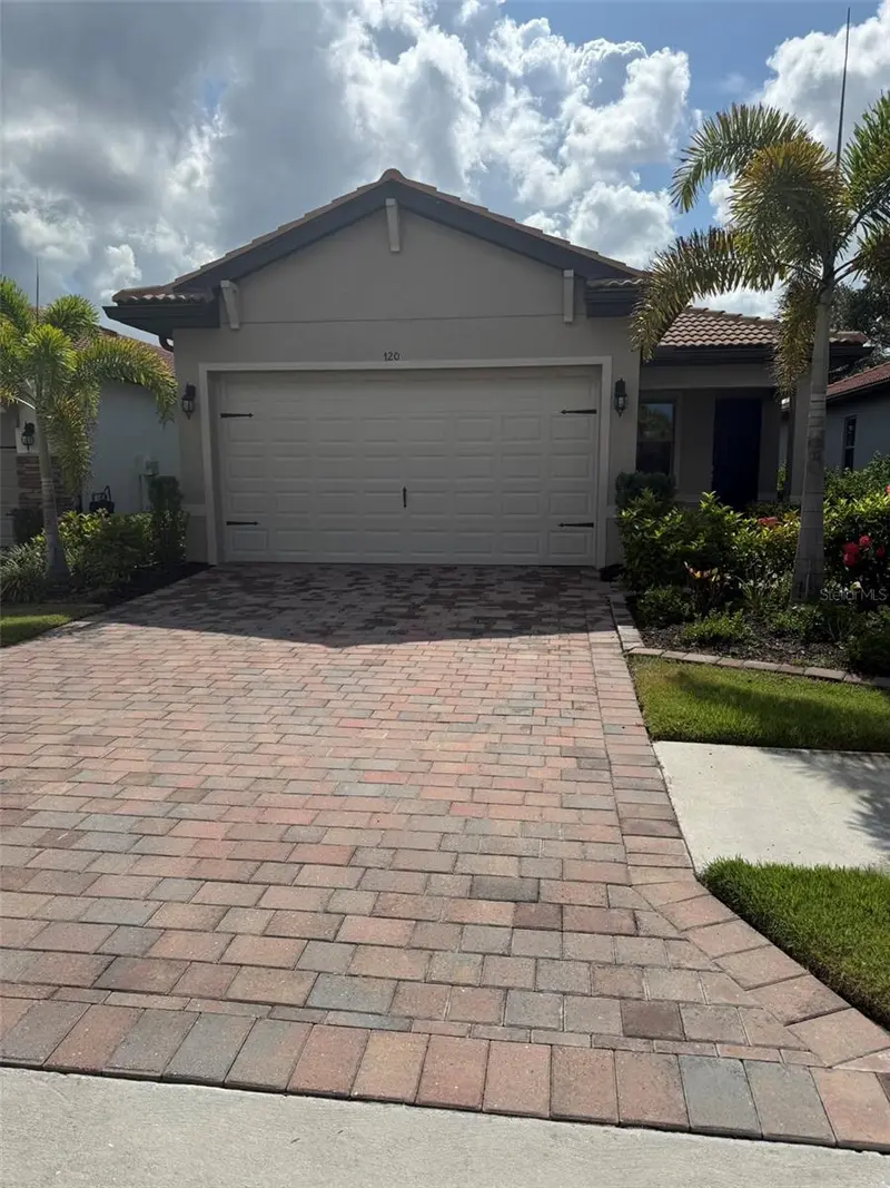 120 Moscata Way, FL
