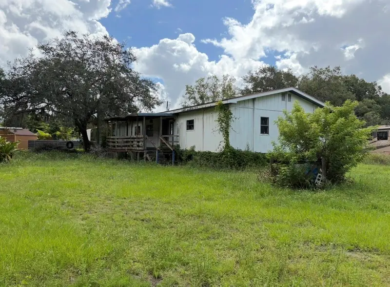 5585 Lake Lizzie Dr, FL