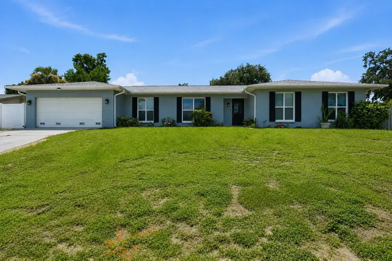 1124 King Arthur Ct, FL