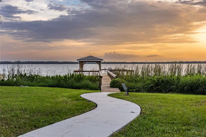 Tavares listing