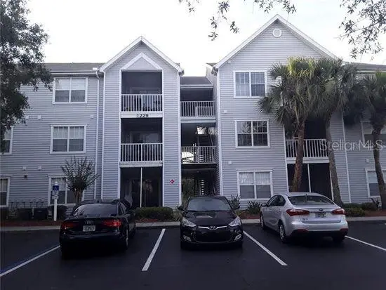 1229 Bermuda Lakes Ln #206, FL