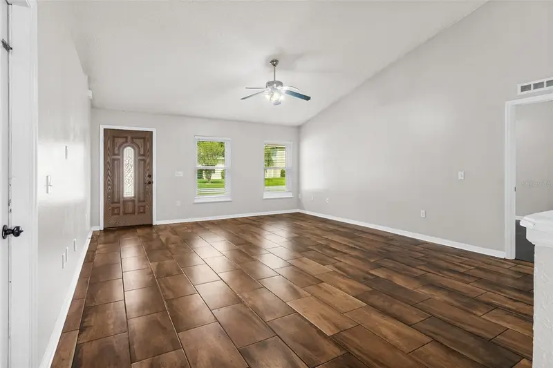 51 Beaverdam Ln, FL