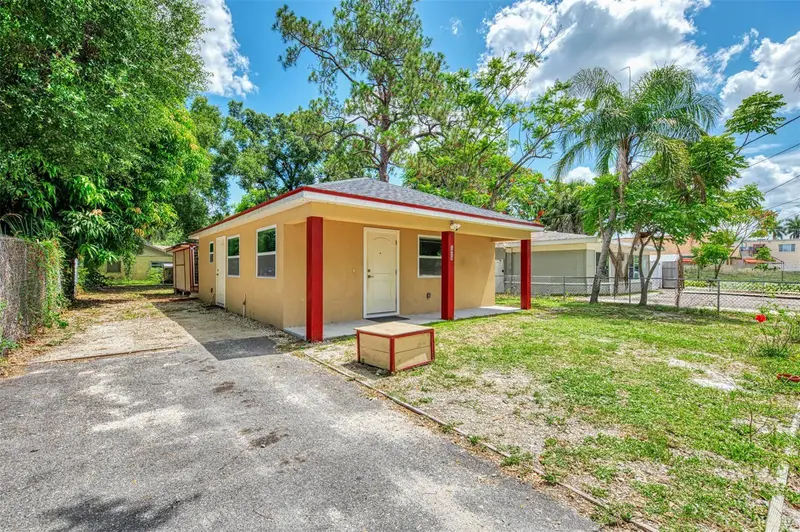 1420 19th Ave W, FL